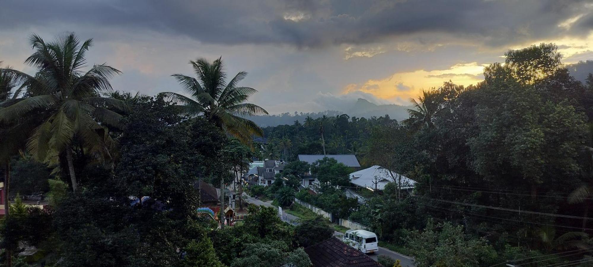 Himadri Munnar Holidays Leilighet Eksteriør bilde